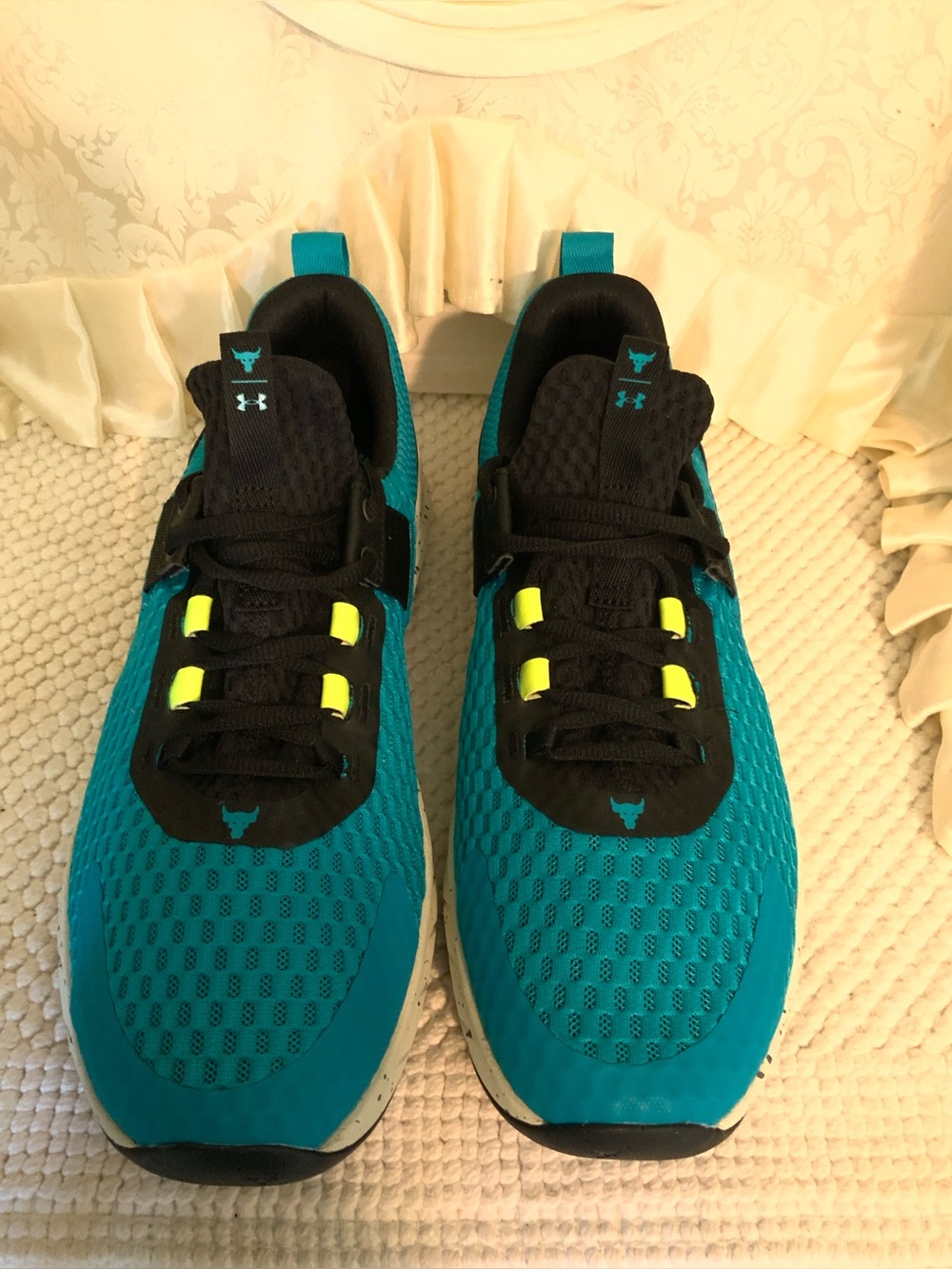 UNDER ARMOUR - Picture 4 of 7